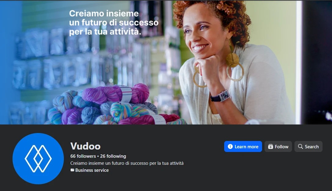 The Vudoo Facebook page: a cover photo of a smiling shop owner with the line Creiamo insieme un futuro di successo per la tua attività, and the mark on a blue circle.